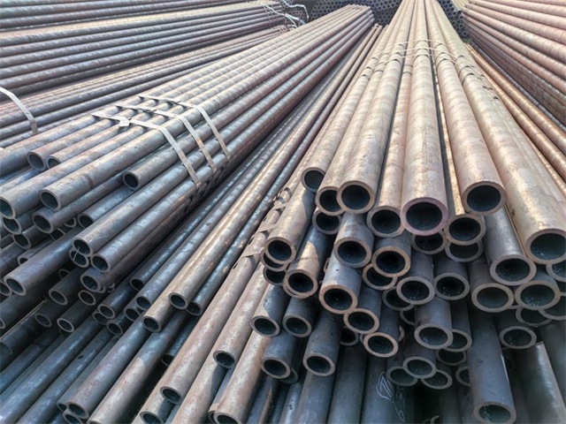 河南16MN小口径无缝钢管 河南16MN小口径无缝钢管